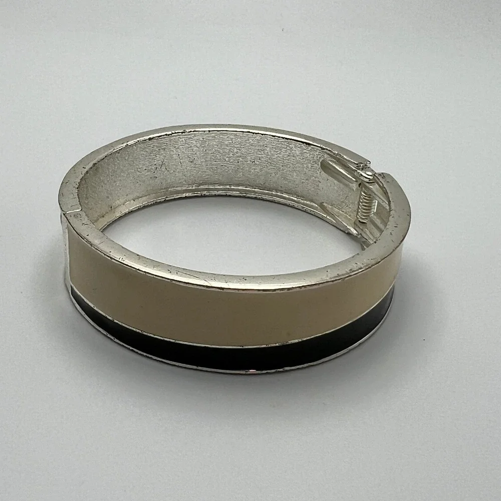 Enamel Bangle Black‎ and Cream Enamel Silver Tone Clamper Bracelet